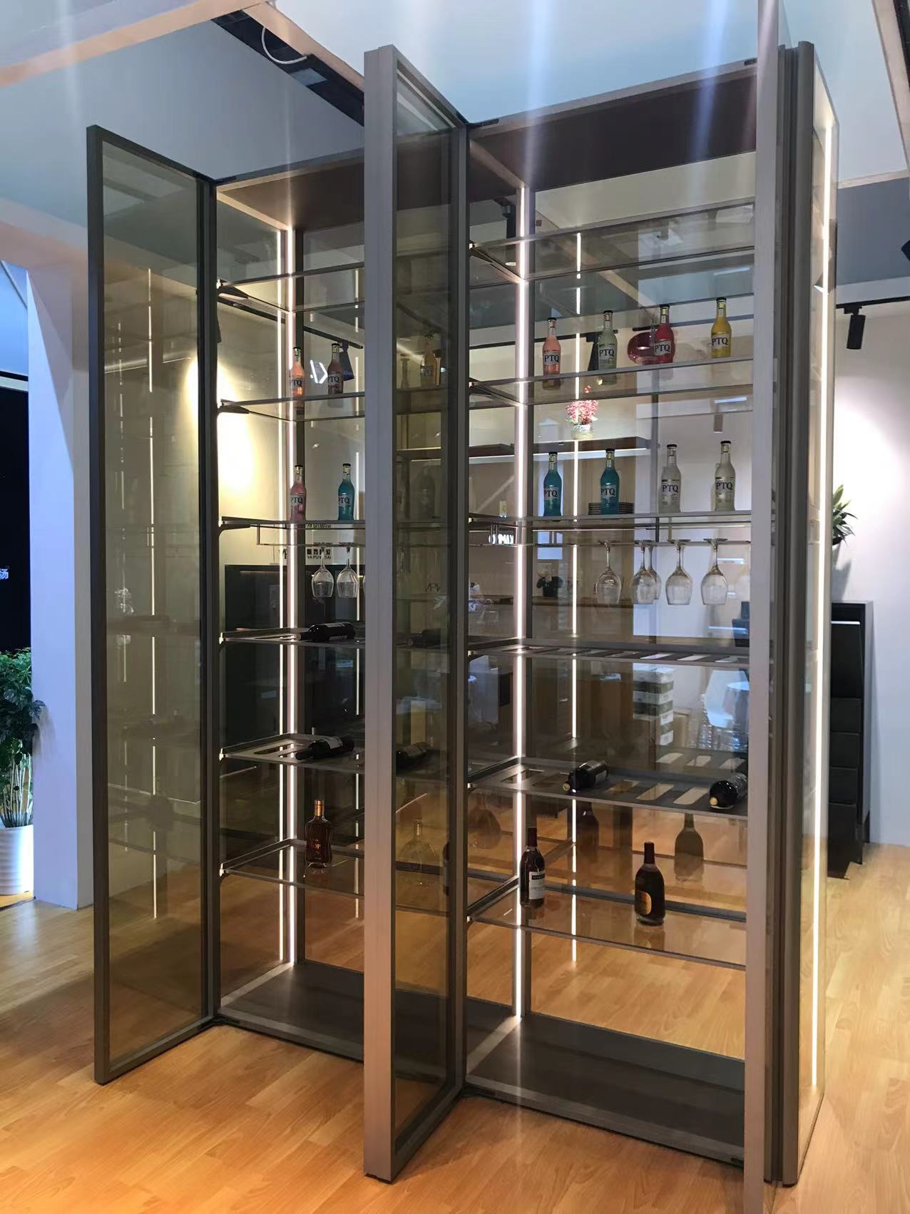 Transparent Wine Cabinet with Arm Brackets